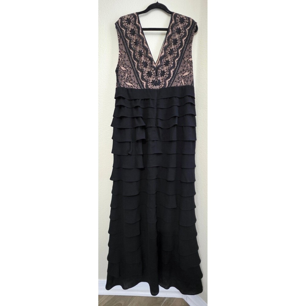 Adrianna Papell 20W Black Nude Lace Tiered Ruffle Maxi Formal Evening Gown Plus - Picture 4 of 10